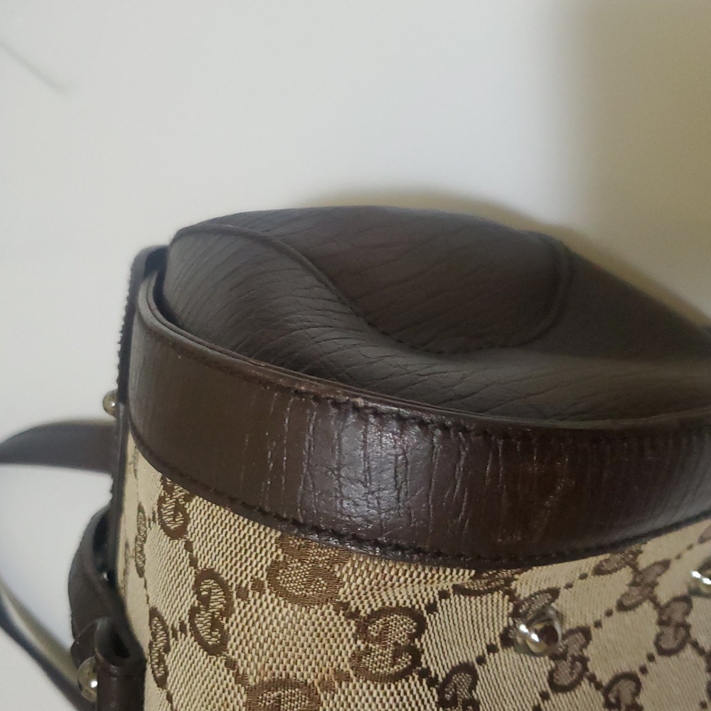 Gucc Tan and Brown Shoulder Bag with Bamboo Accent - Picture 11 of 17